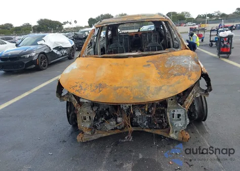 2022 Kia Sorento Hybrid S z USA, uszkodzony, nr VIN KNDRG4LGXN5113516